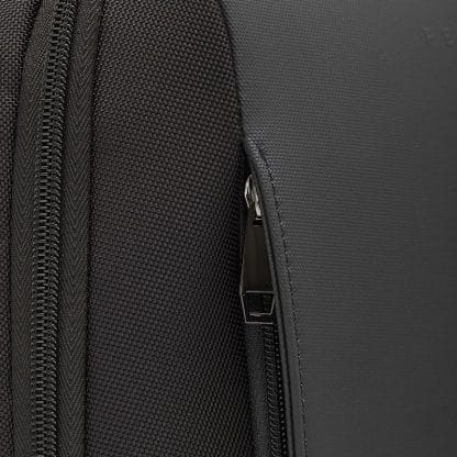 Fedon zaino Tech per pc da 15" colore Nero particolare della zip anteriore